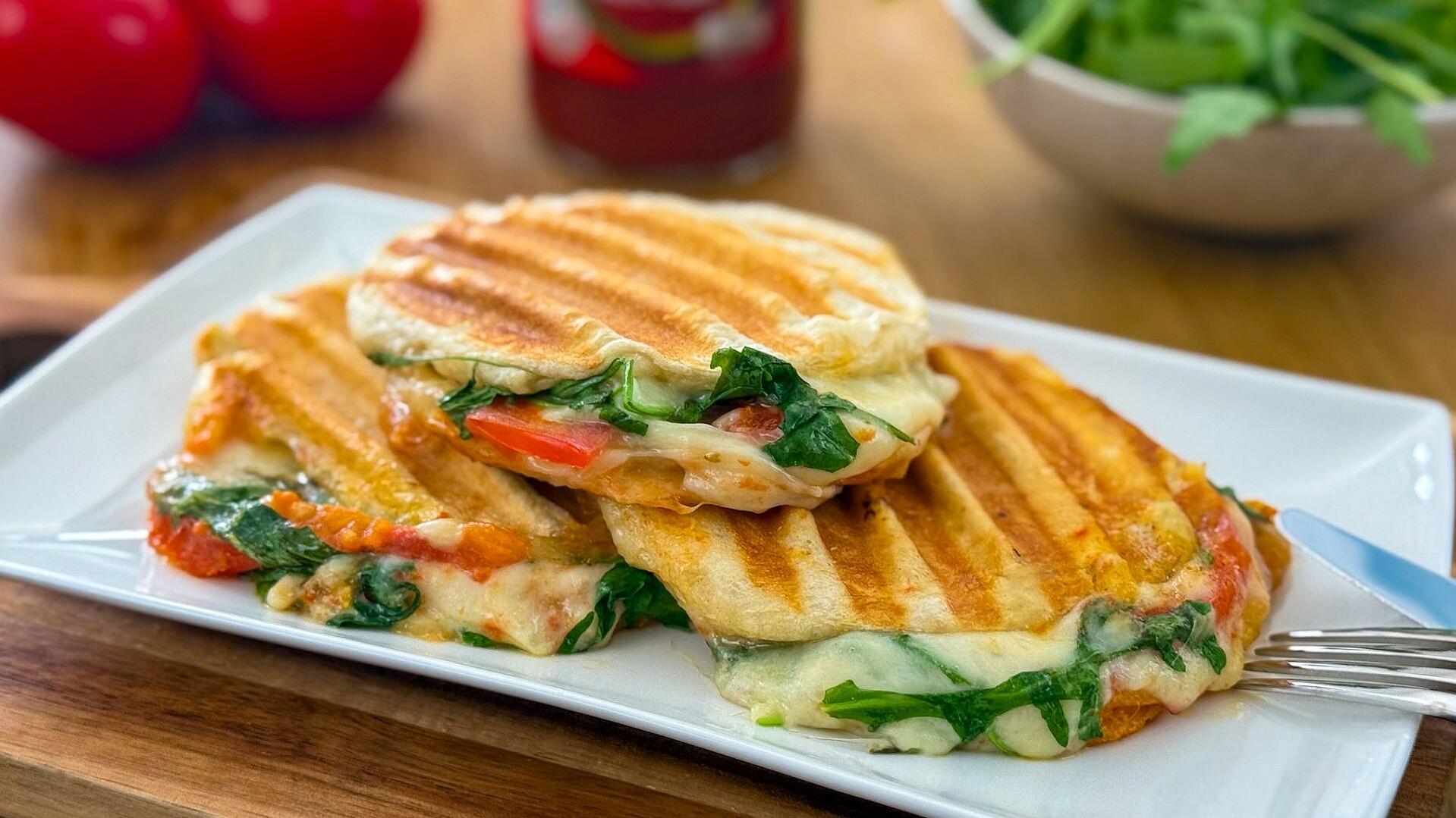 Panini aus Brötchen Teig