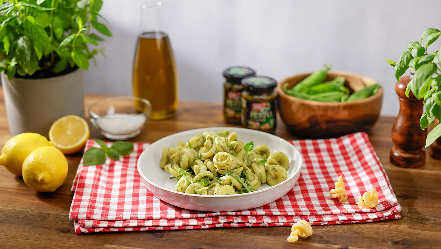 Insalata verde with Girelle  - Pasta